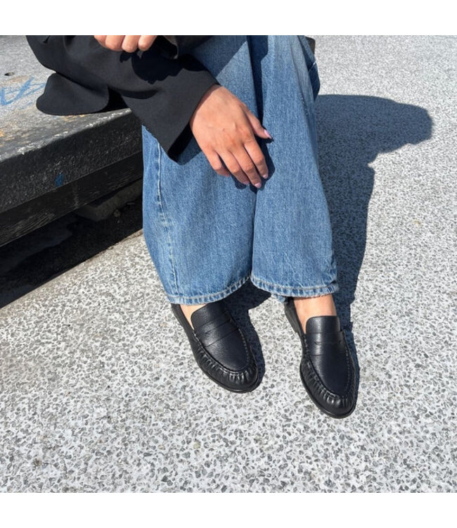 Copenhagen Shoes Copenhagen Shoes CS8755-1 Paris and Me Plain Black