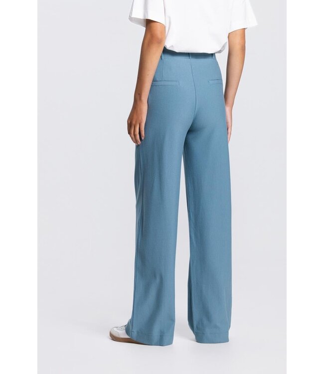 JANSEN AMSTERDAM Jansen Amsterdam Aleid SS26 Broek 000750 Aquamarijn