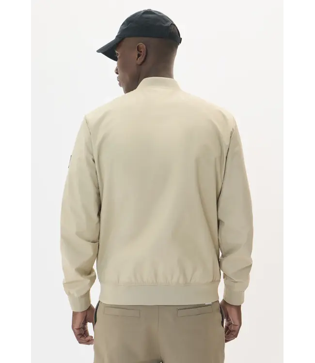 MATINIQUE Matinique 161105  MAclay  Plaza Taupe