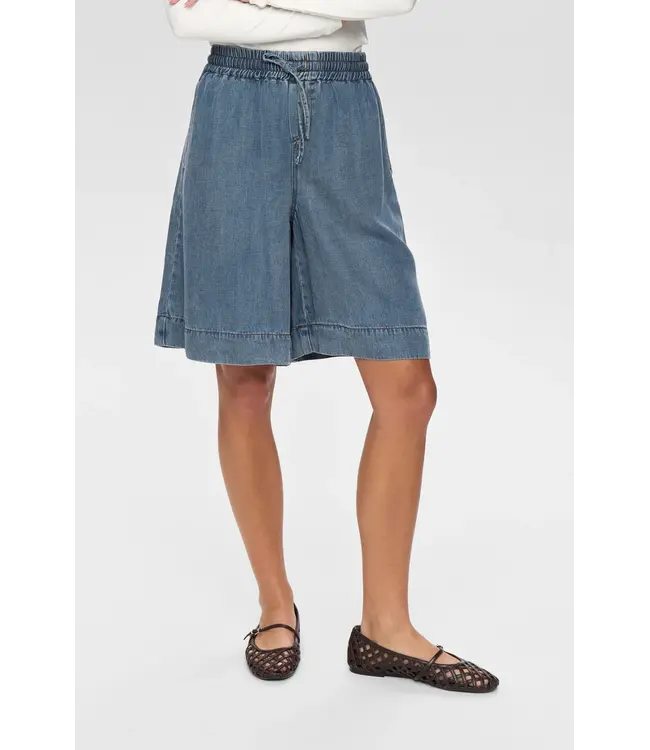 Nümph Nümph 706460 Nuelida Shorts Snow Washed Denim