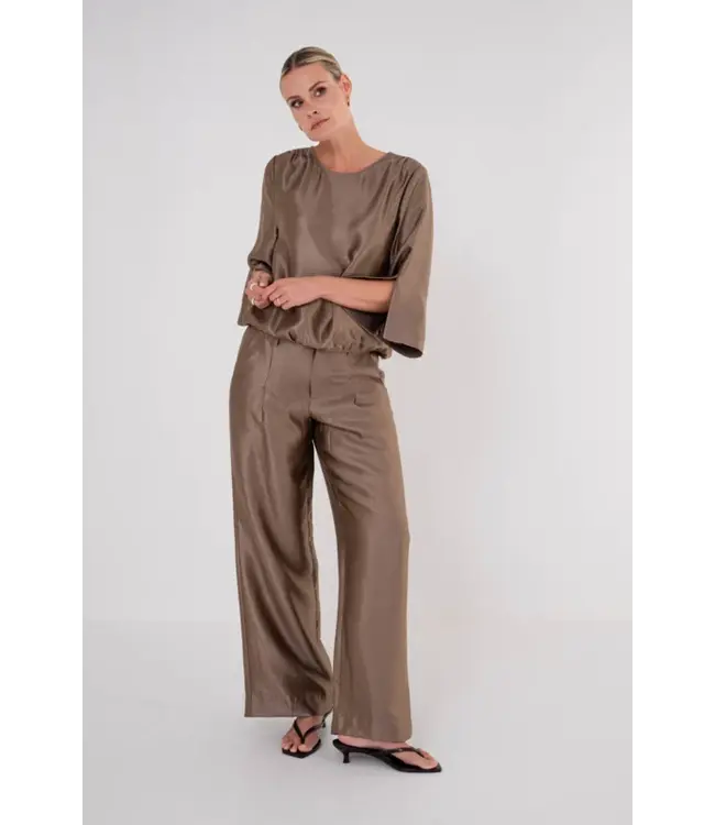 MAICAZZ Maicazz SU26.HES.313 Hester-Pant Clay