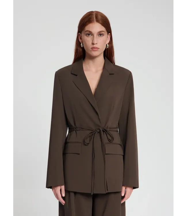 NOUS SOMMES LABELS Nous Sommes Labels Bessie DW26048 Tie Blazer Brown