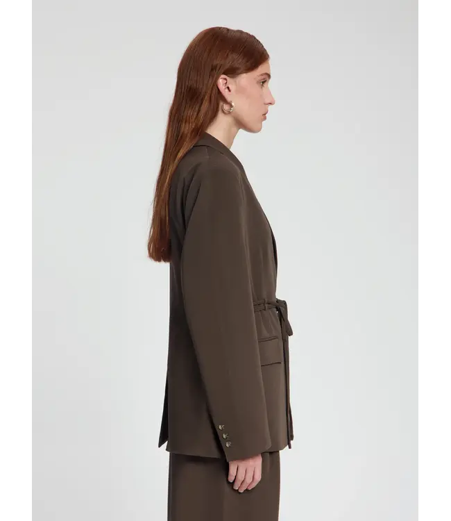NOUS SOMMES LABELS Nous Sommes Labels Bessie DW26048 Tie Blazer Brown