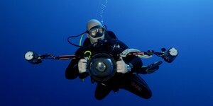 Duikondernemer Cees Langmuur overleden