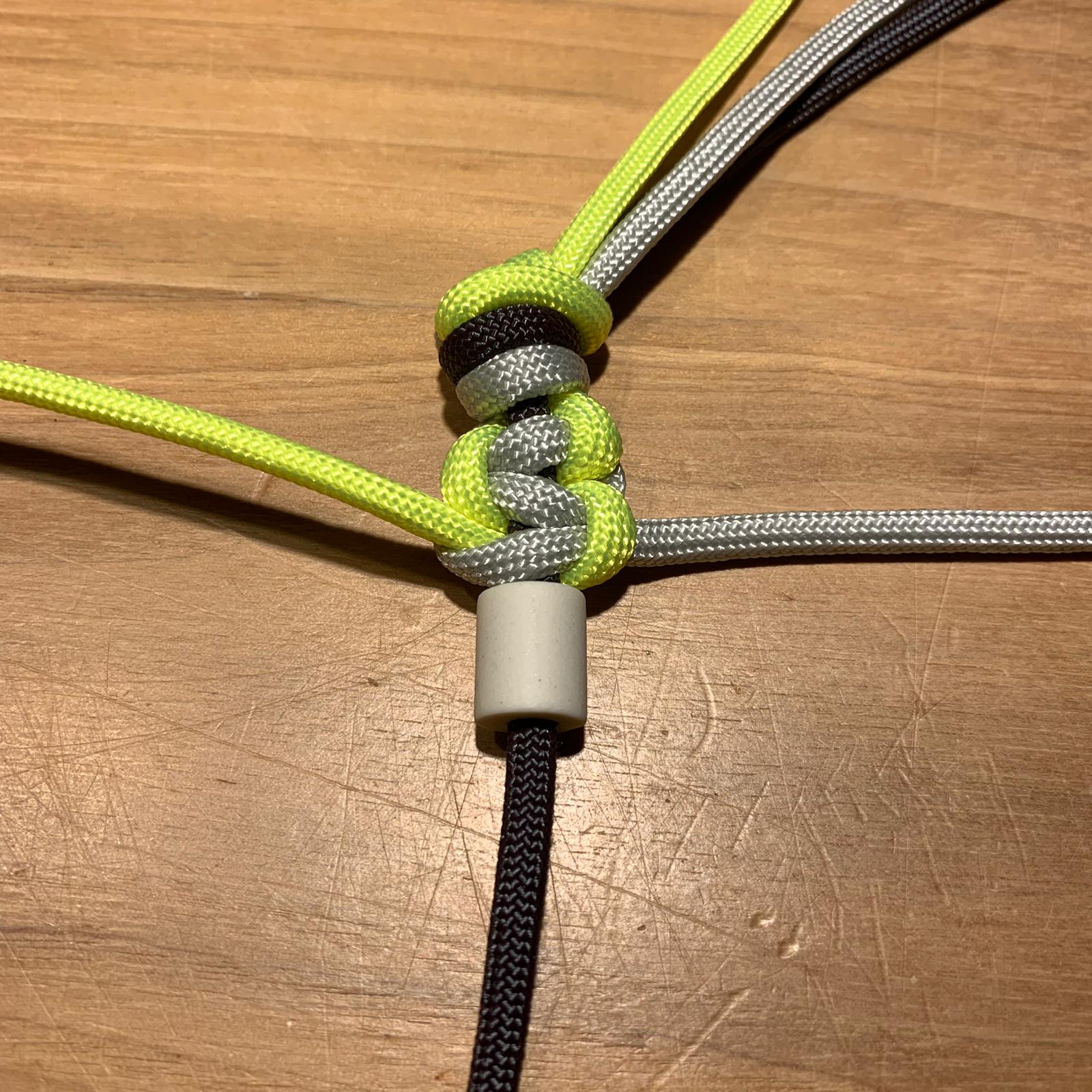 Paracord cobra knoop anti teek