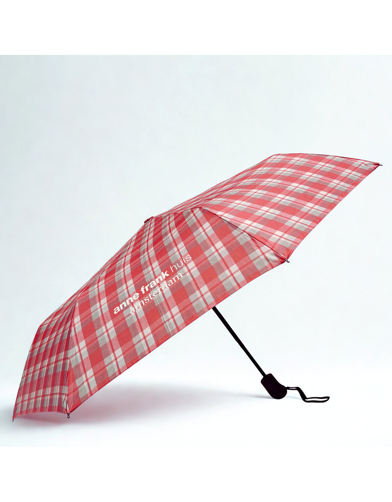 checkered umbrella