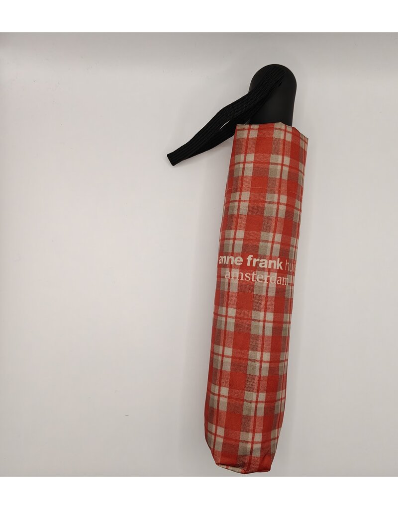 checkered umbrella