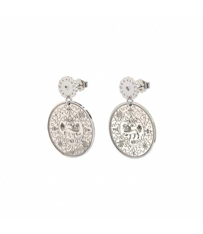 Wandering, exploring and enjoying