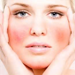 plek Verdienen Hol Drie symptomen van een gevoelige huid die je niet mag negeren - PUUR  Skincare