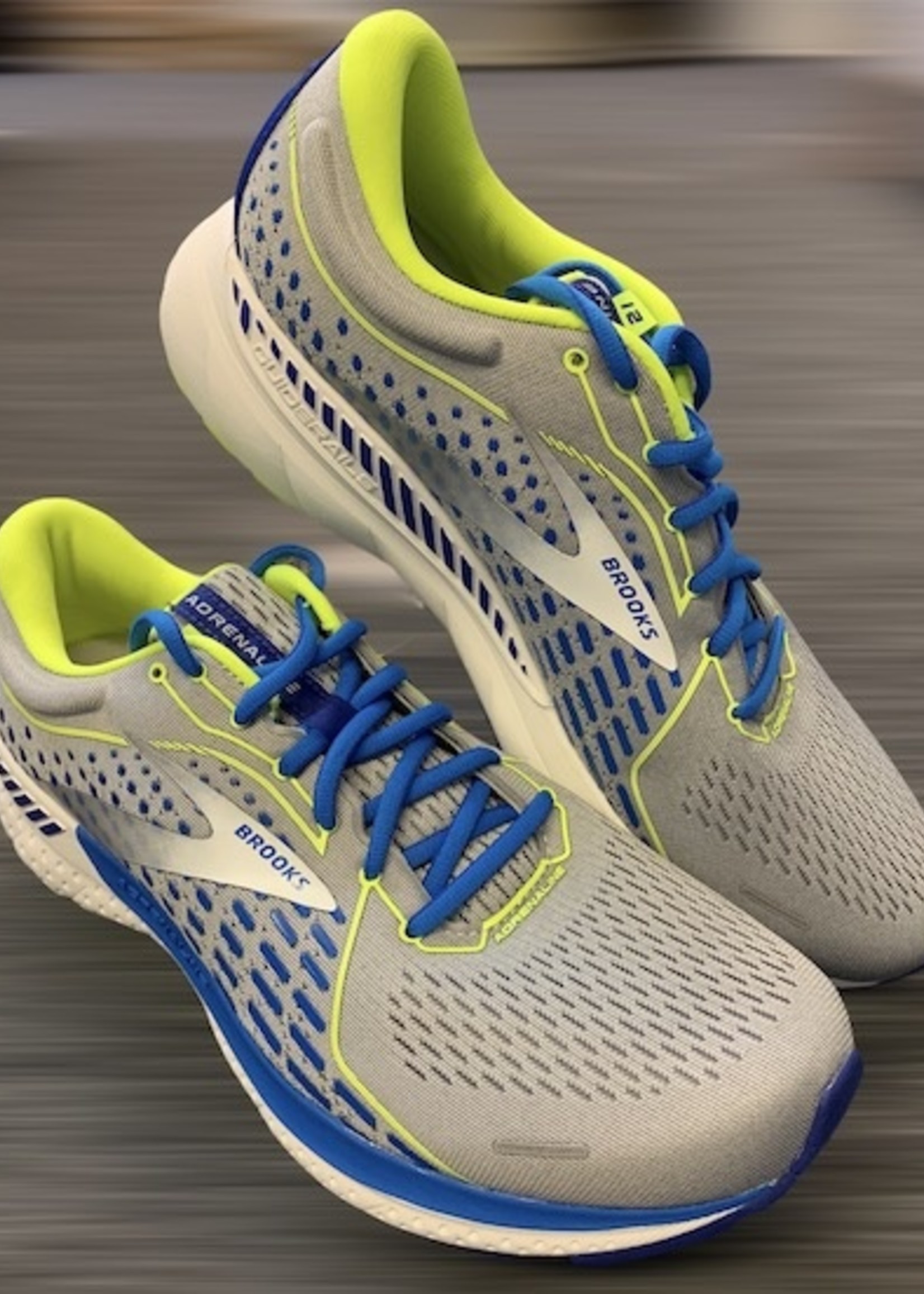 brooks anti pronation shoes