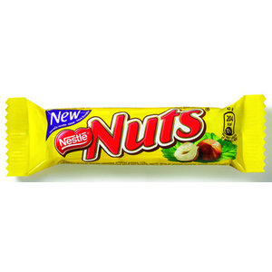 lade bom bros Nestle Nestle Nuts 42 Gram 24 Stuks