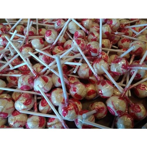 Candyman Salmiak Knotsen 8 losse stuks Candyman Salmiak Knotsen 8 losse stuks
