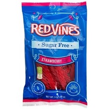 Red Vines - Strawberry Twists 141 Gram (suikervrij)