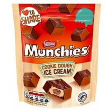 Nestle - Munchies Cookie Dough Pouch 97 Gram