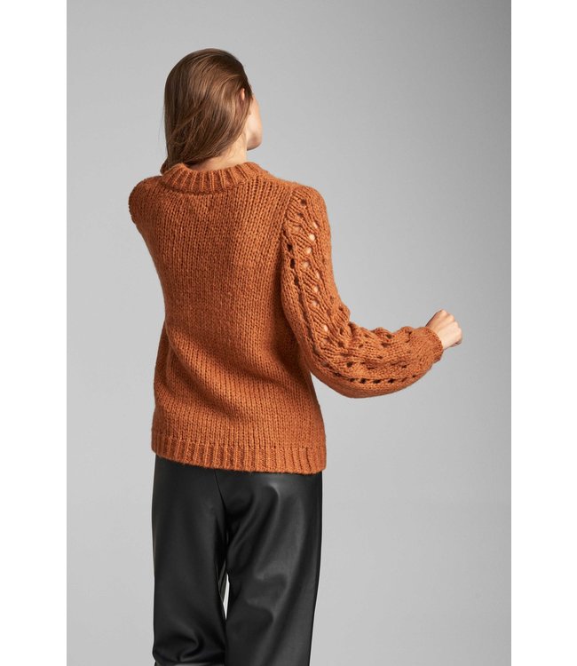 Bejouhi Pullover