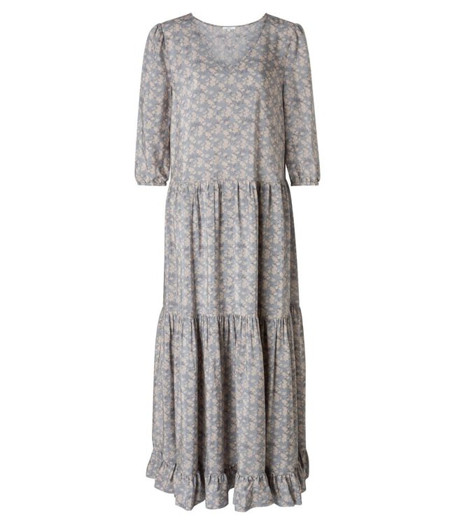 Maxi dress with floral print and ruffles