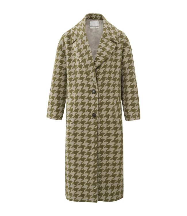 Houndstooth coat