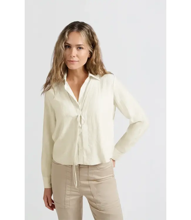 Layered texture blouse