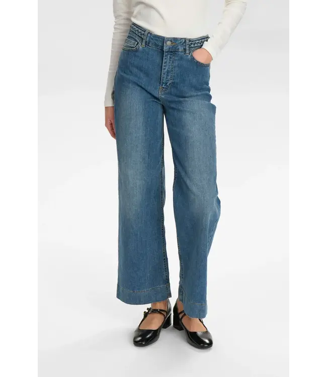 Paris Cropped - Mid blue