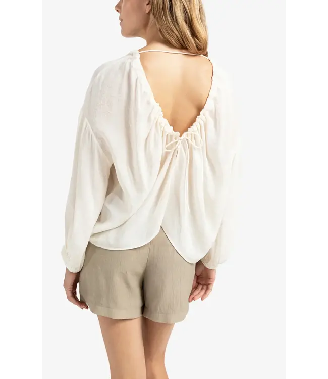 Crinkle top with low back