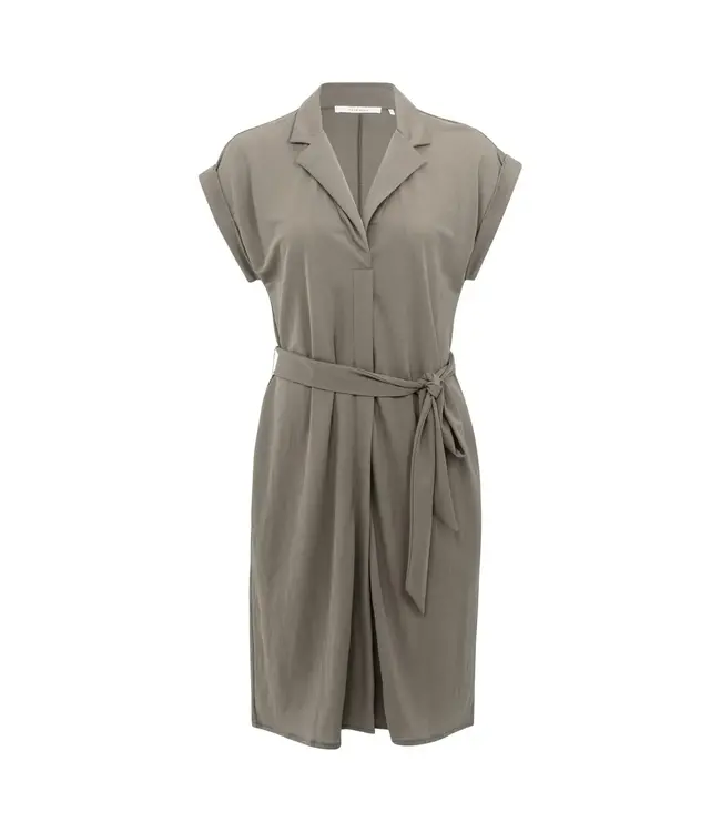 Jersey dress with collar and tie belt