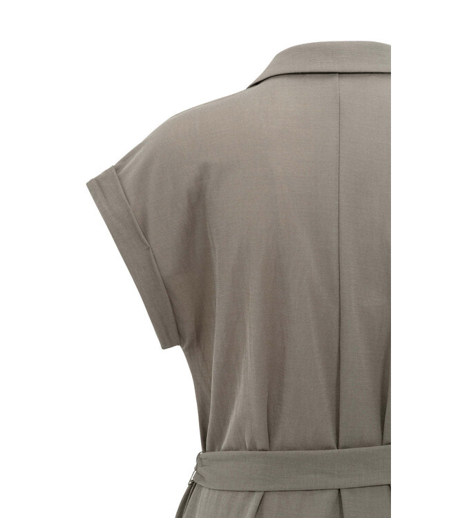 Jersey dress with collar and tie belt