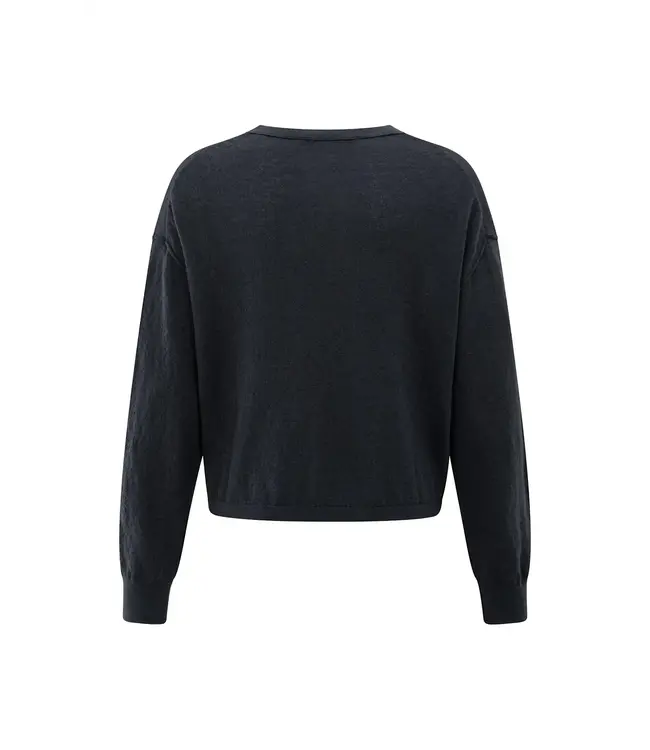 Round neck wool sweater