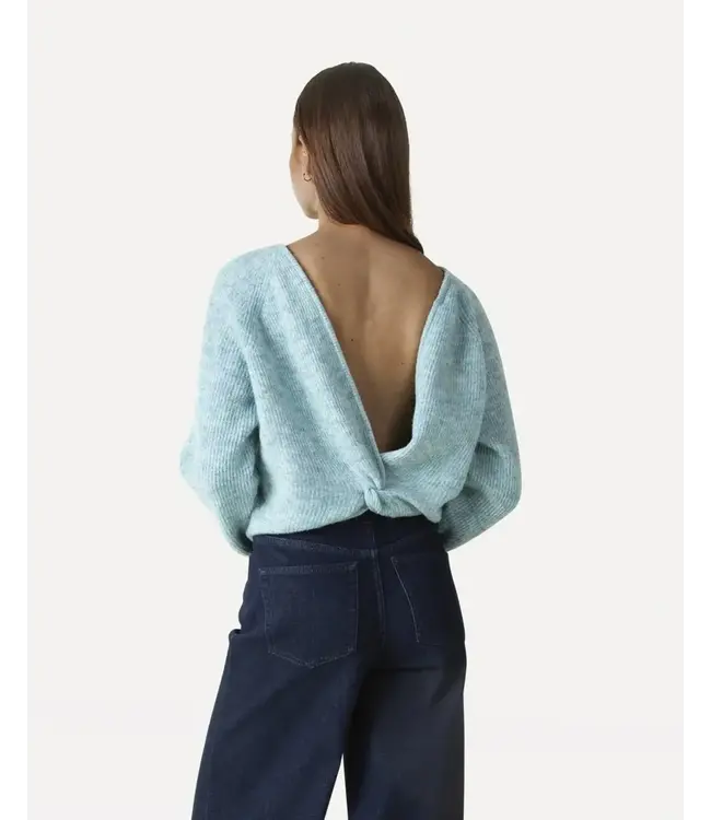 Adea knitted pull