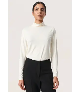 Soaked in Luxury Hanadi rollneck shirt - Wit