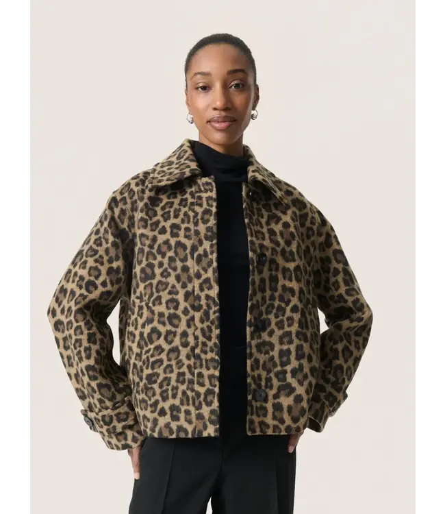 Leony Akeleje jacket