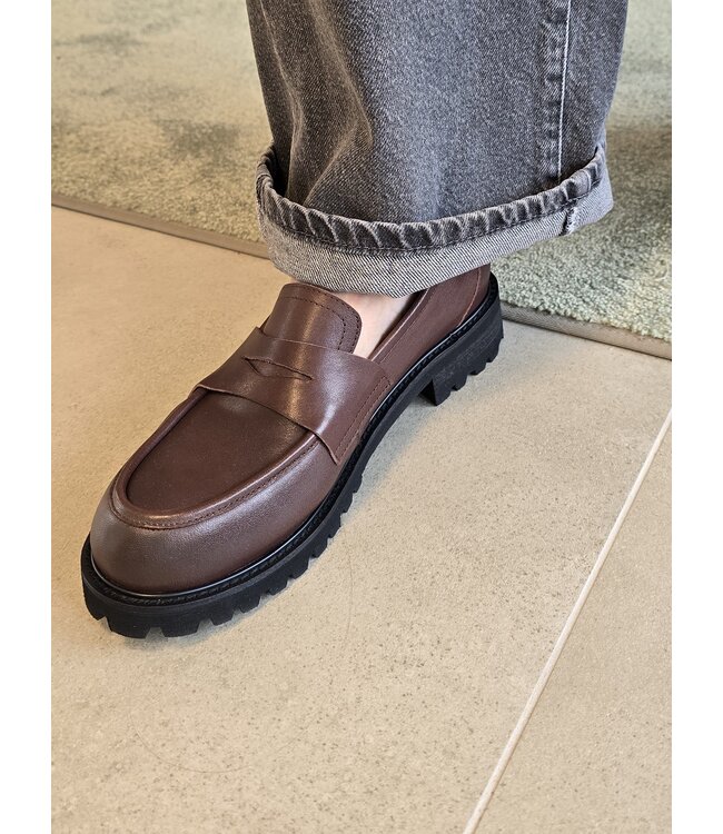 Harvest loafers