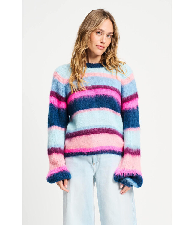 Brushed stripes pullover