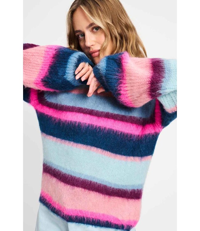 Brushed stripes pullover