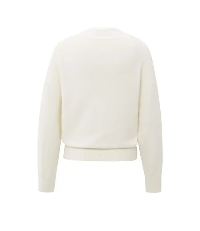 Deep V-neck knit with top (2 piece)