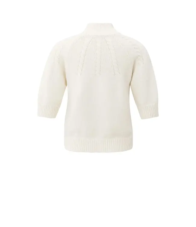 Cable knit with short sleeve