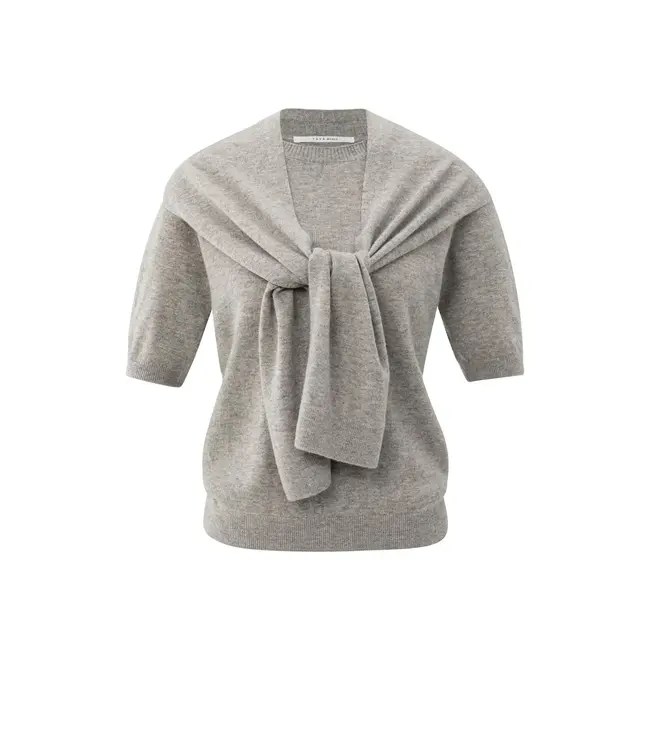 Short sleeve sweater with fake scarf