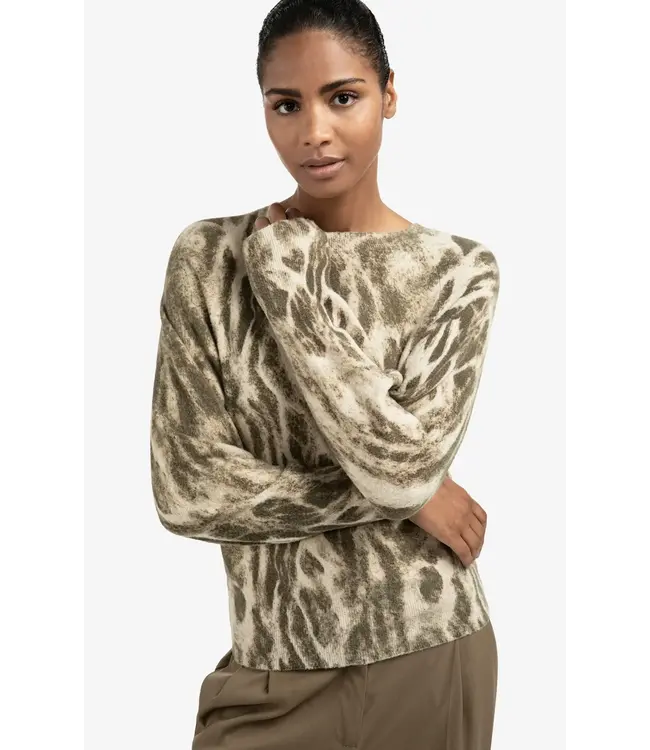 Sweater with allover print
