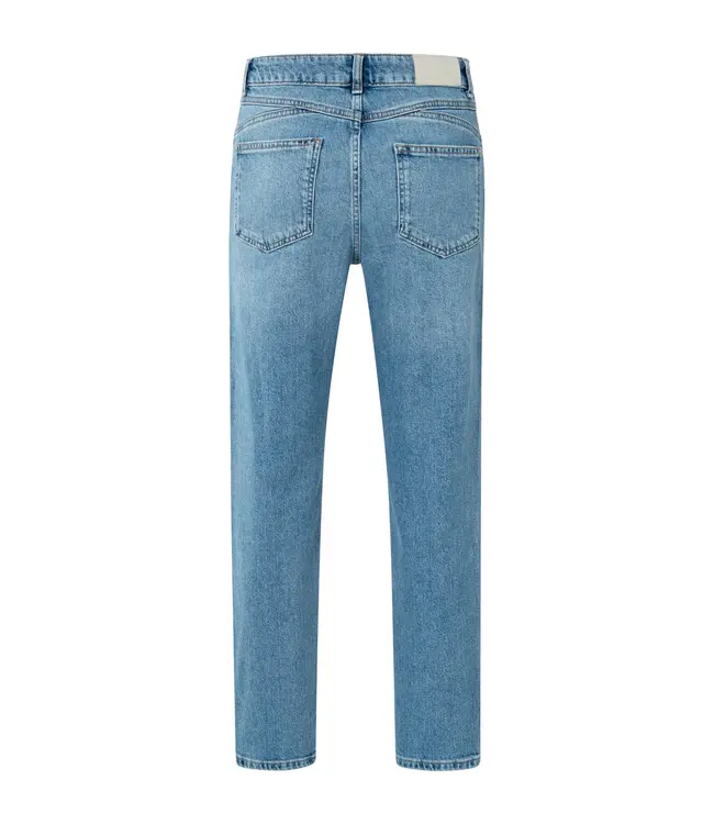 Mid waist boyfriend denim