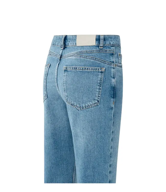 Mid waist boyfriend denim