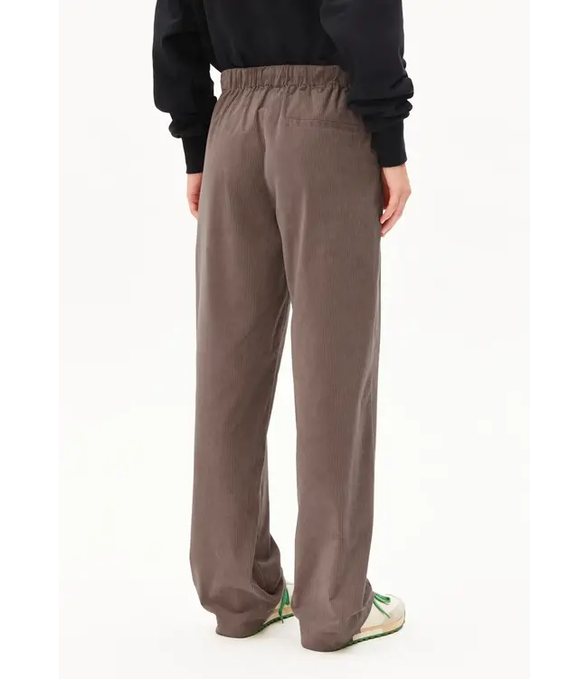 Jaimilaa corduroy pants