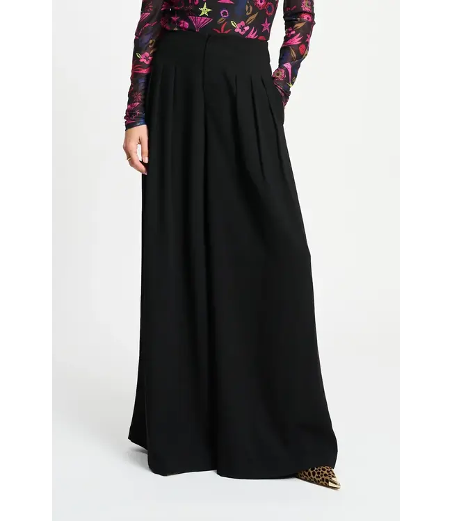 Wide leg noir pants