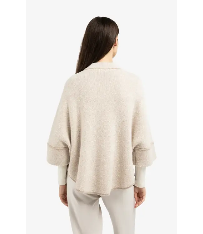 Grofgebreid poncho-vest met ronde zoom