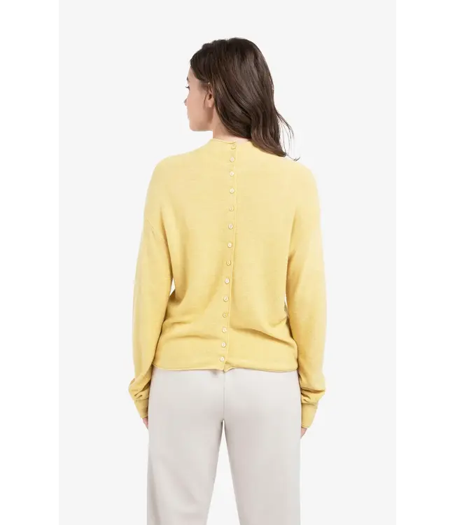 Gebreide trui met structuur en knoopsluiting achter