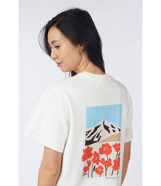 Gina mountain t-shirt