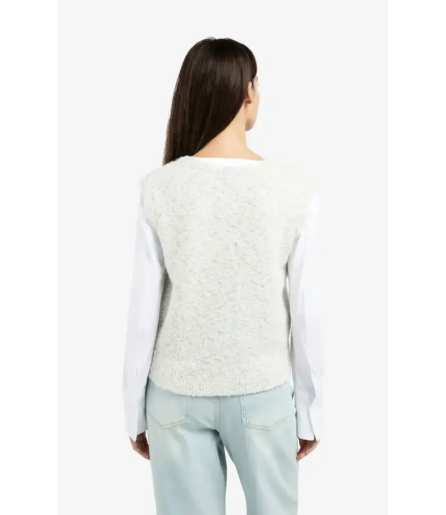 Sleeveless boucle cardigan