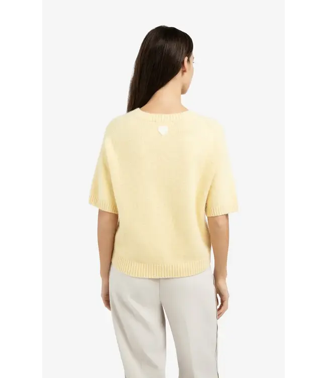 Knitted sweater with artwork