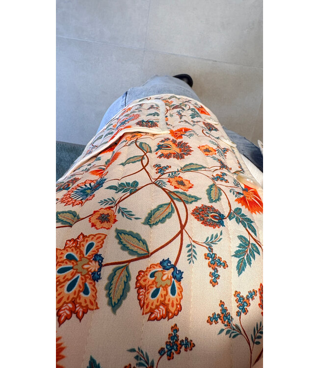 Sleeveless quilted jacket