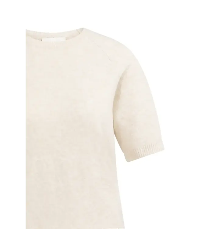 Soft sweater with short sleeve