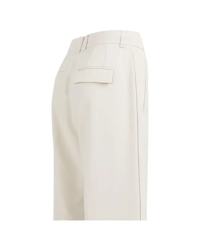 Trousers with stitched details