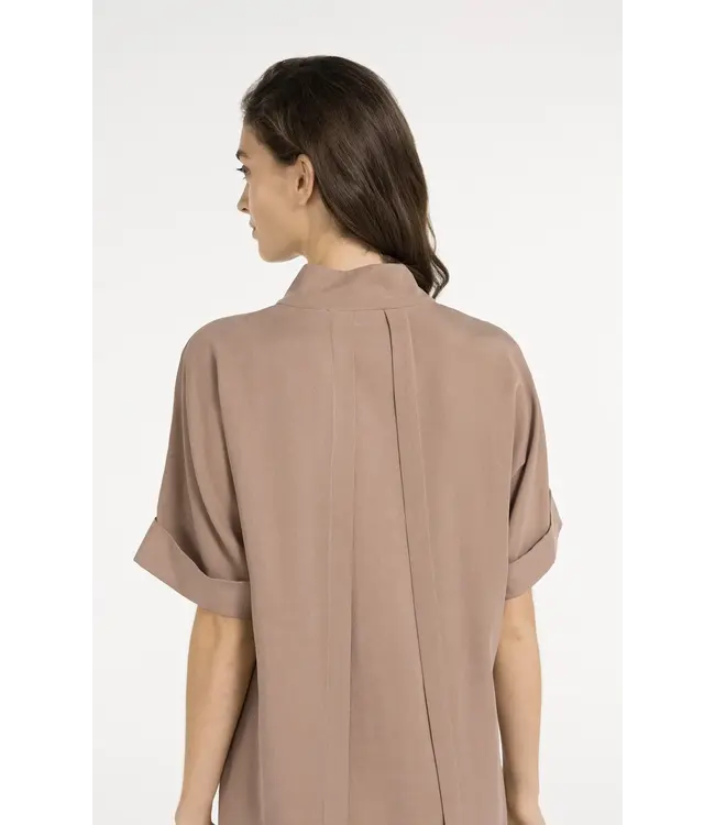 Short sleeve dress